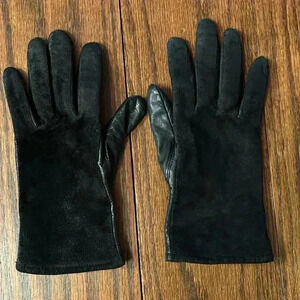 Vintage Van Raalte  Genuine Leather Gloves Size Small